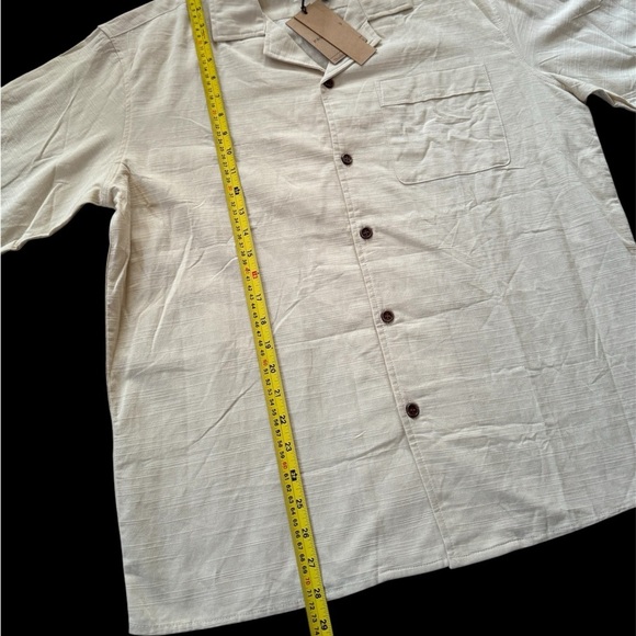PJ Paul Jones Men’s Button Up Short Sleeve Shirt Natural Color NWT Size Medium - Picture 2 of 5